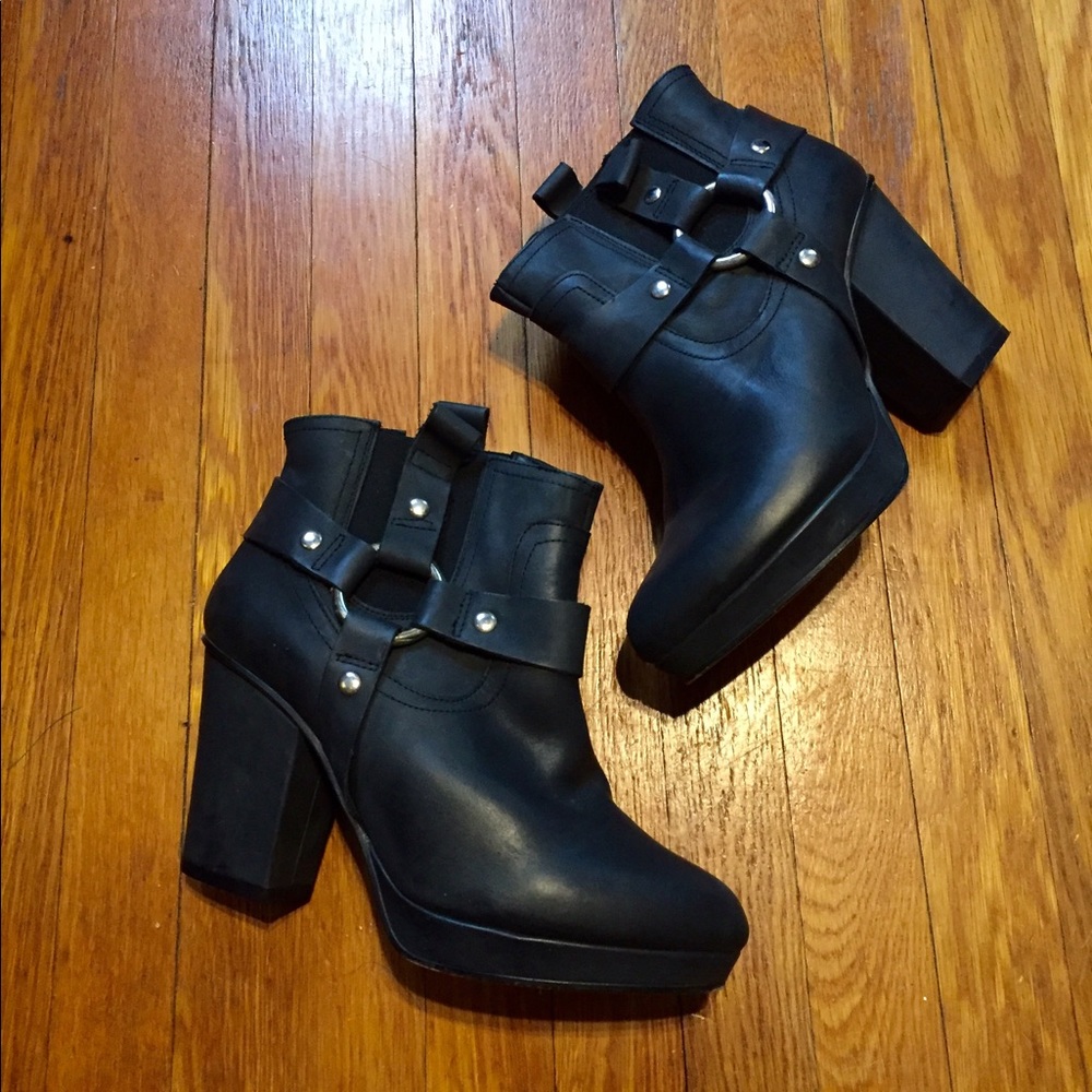 🔥 Topshop Moto boots